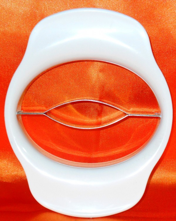 Manya Mango Cutter