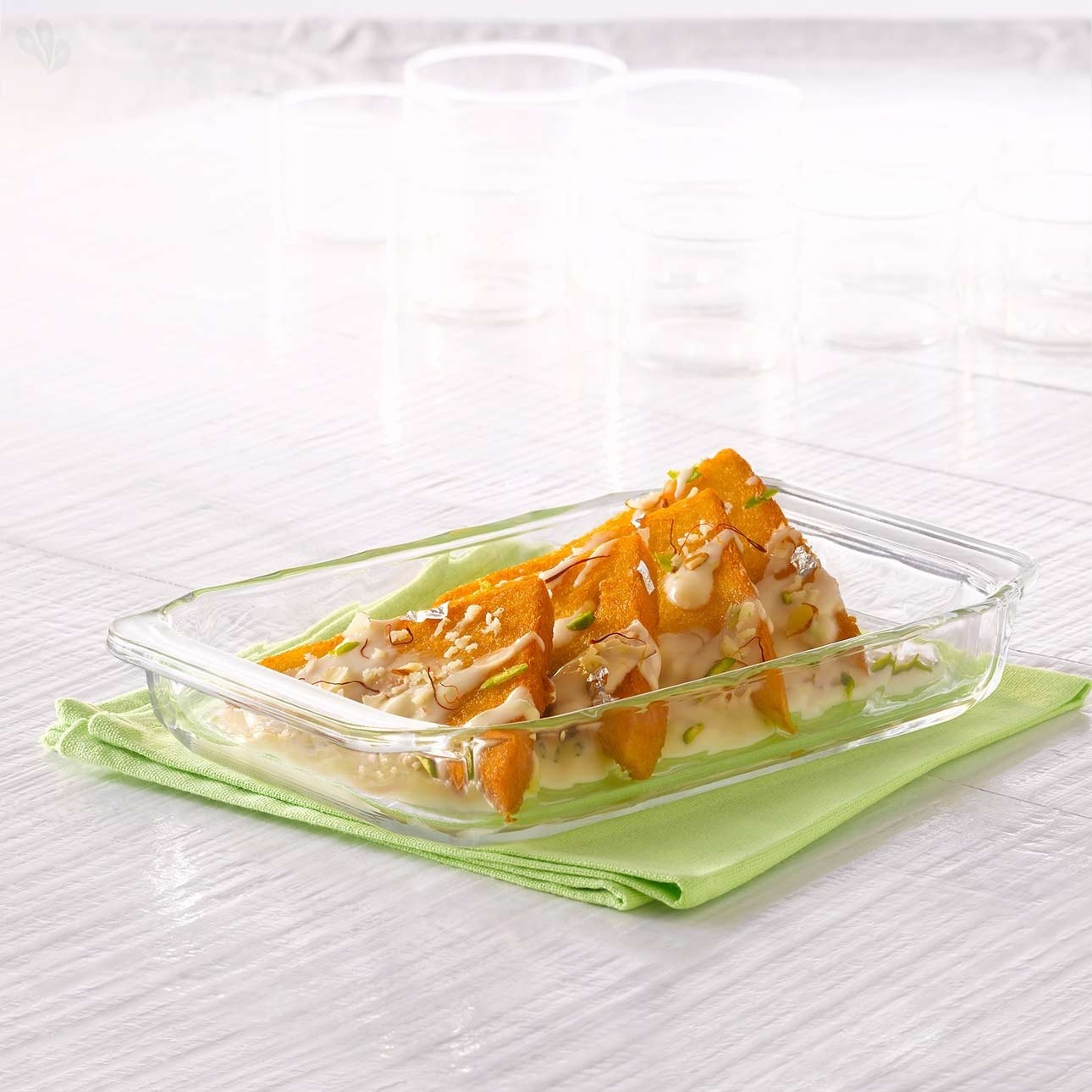 Borosil Rectangular Dish, 1.5 Litres 