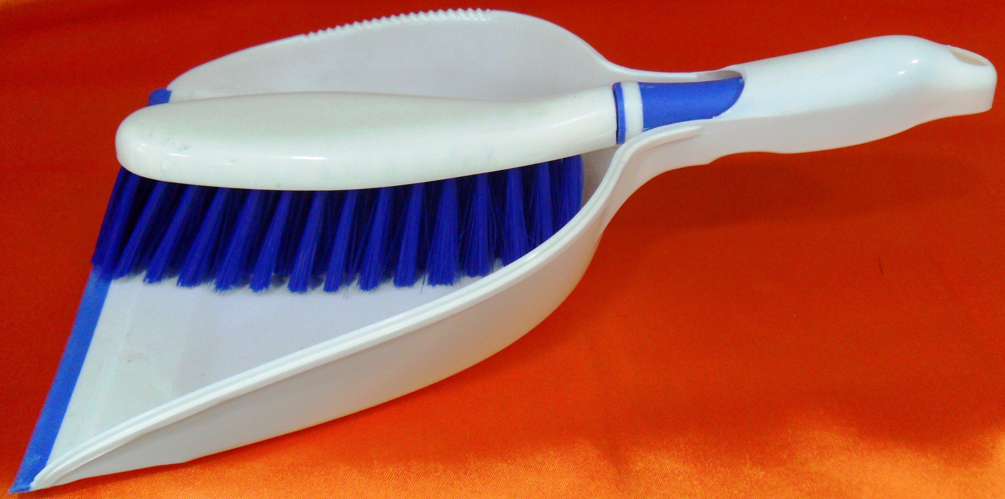 Suresh Brush 131 ( Desk Broom Set)