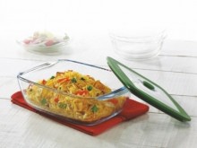 Borosil Square Dish With Green Lid 2.2L